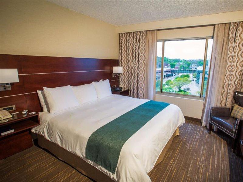 Wyndham Moline On John Deere Commons Hotel Екстериор снимка