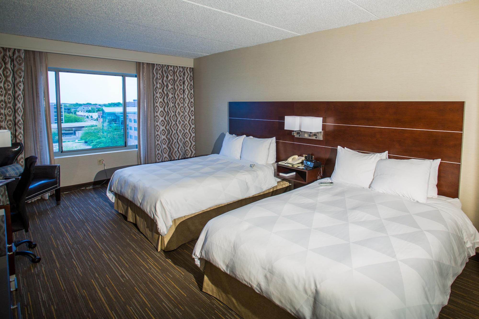 Wyndham Moline On John Deere Commons Hotel Екстериор снимка