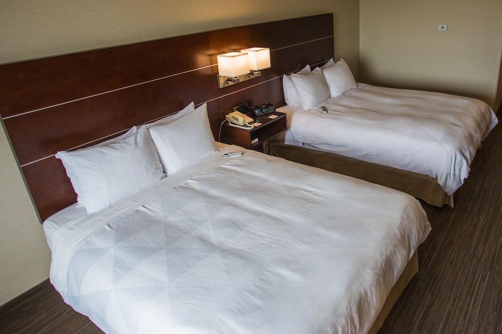 Wyndham Moline On John Deere Commons Hotel Екстериор снимка