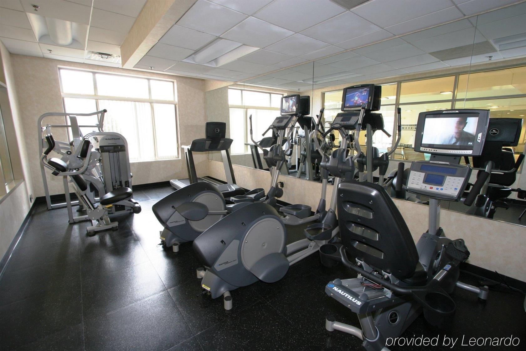 Wyndham Moline On John Deere Commons Hotel Екстериор снимка