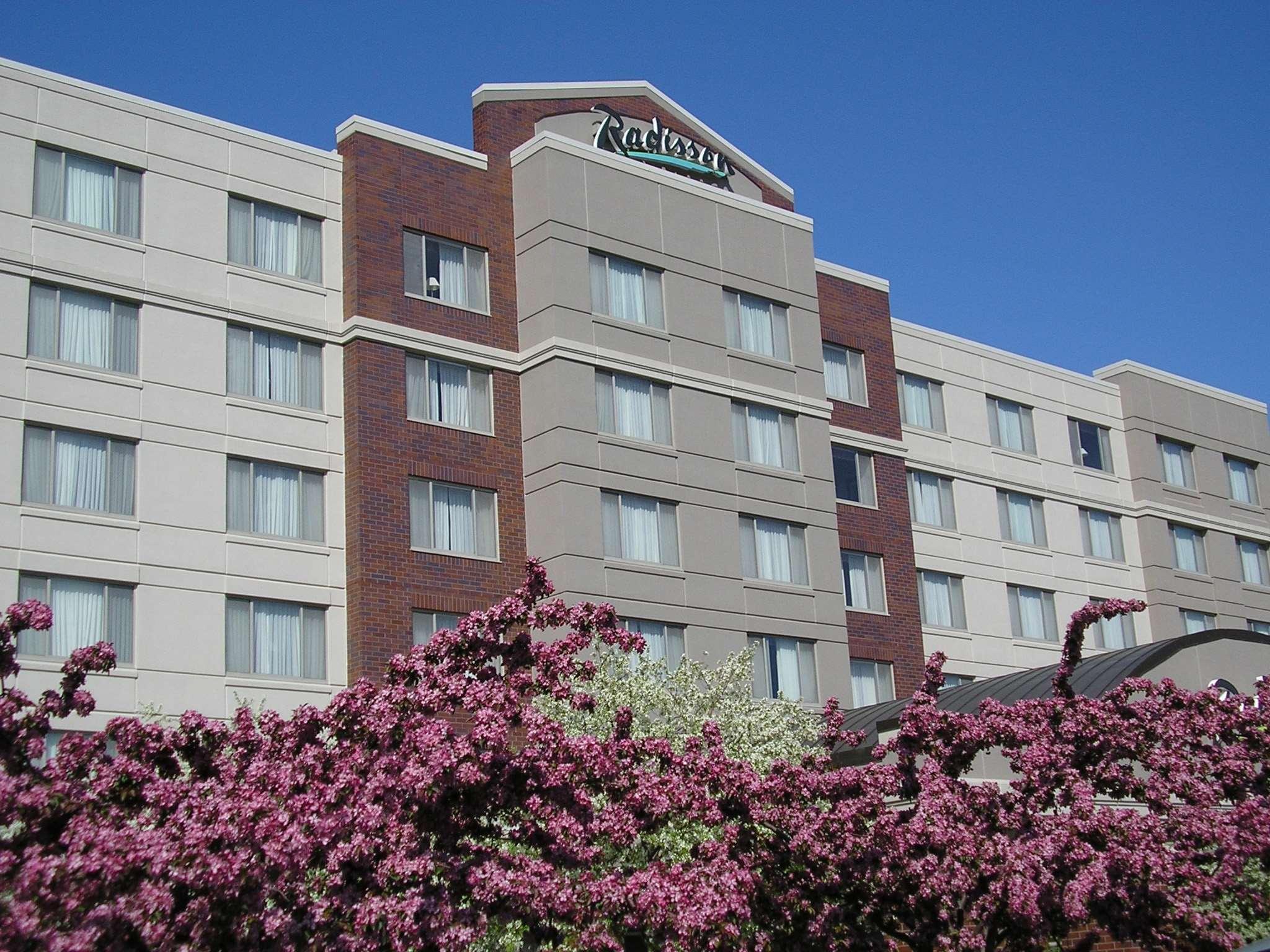 Wyndham Moline On John Deere Commons Hotel Екстериор снимка