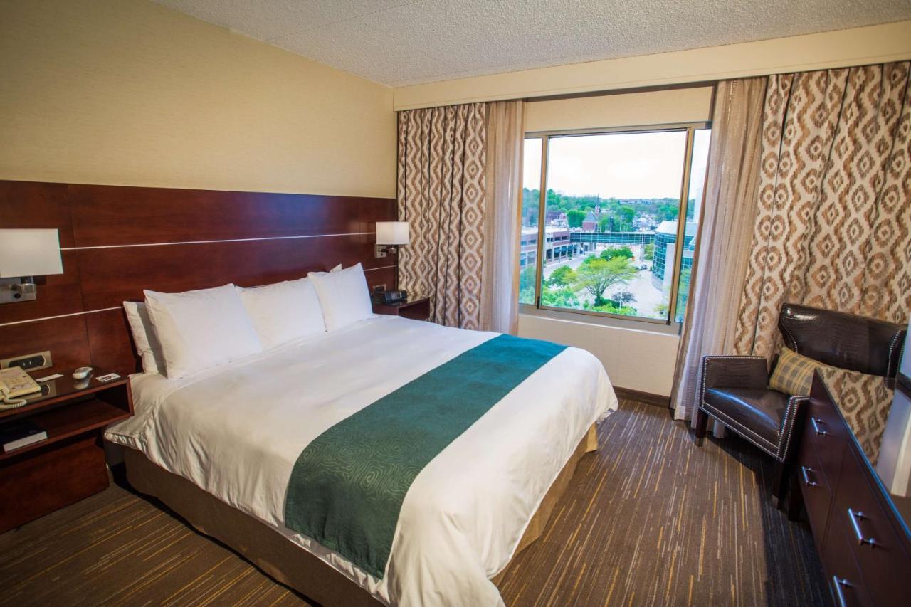 Wyndham Moline On John Deere Commons Hotel Екстериор снимка